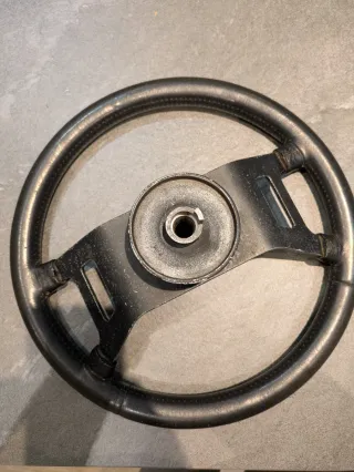 Volante Renault 11 Turbo con piña