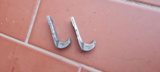 Ganchos Parabrisas Jeep Willys