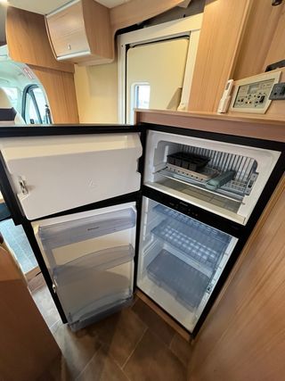 Autocaravana Bürstner Modelo: Ixeo Time T734