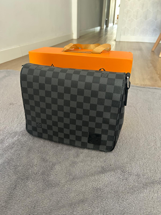 Louis Vuitton Bolso District PM Damier Graphite