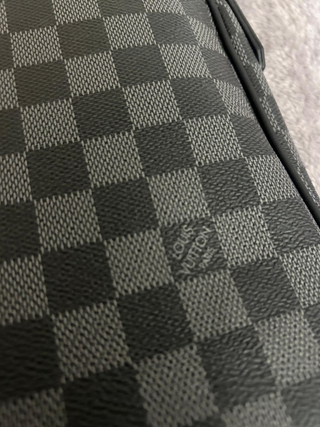 Louis Vuitton Bolso District PM Damier Graphite