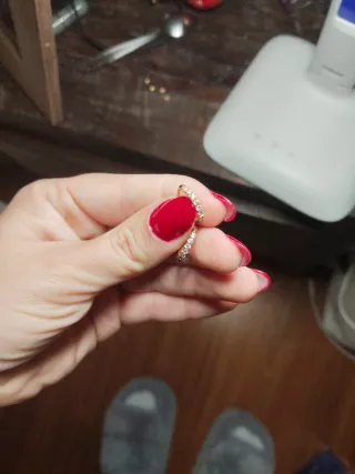 Anillos de acero inoxidable y pendientes