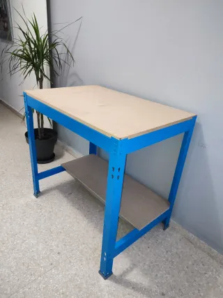 2 Mesas de Taller Metálicas y Madera