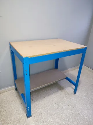 2 Mesas de Taller Metálicas y Madera