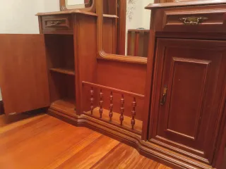 Mueble de entrada madera con espejo