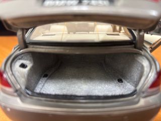 Kyosho 1/18 BMW 745i 2003 Sahara Beige