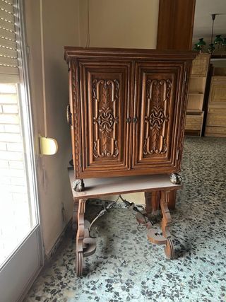 Mueble bar de roble macizo años 40