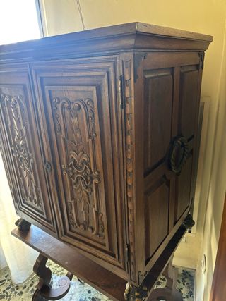 Mueble auxiliar antiguo de roble macizo años 30-40