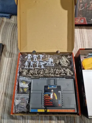 Zombicide Invader y Expansiones