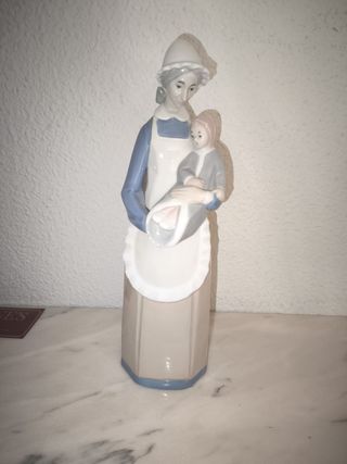 Figura REX Valencia Madre y Bebé Porcelana