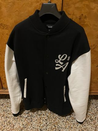 Giacca bomber Pull&Bear nera e bianca