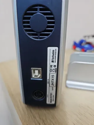 Hard disk Verbatim 500 GB compreso di alimentatore