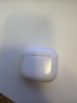 Auriculares Apple 4 con cancelación de ruido