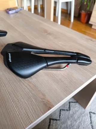 Dos sillines Prologo Scratch m5 143mm