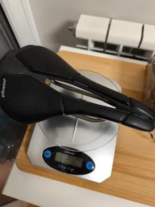 Dos sillines Prologo Scratch m5 143mm