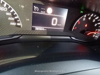 PEUGEOT 2008 Active Pack BlueHDI 81kW (110CV)