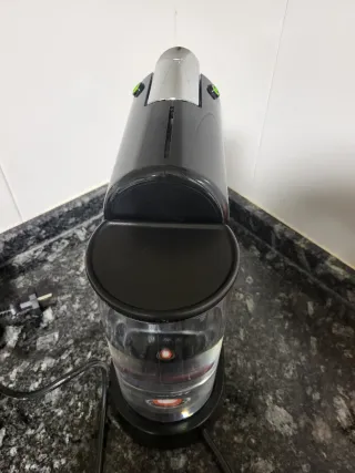 Cafetera Nespresso DeLonghi Citiz