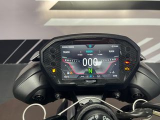 Triumph Street Triple RS Gris