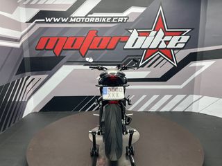 Triumph Street Triple RS Gris