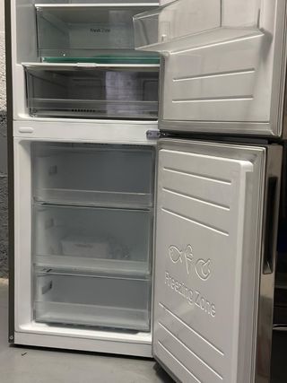 Nevera LG 6 meses uso Venta urgente por mudanza