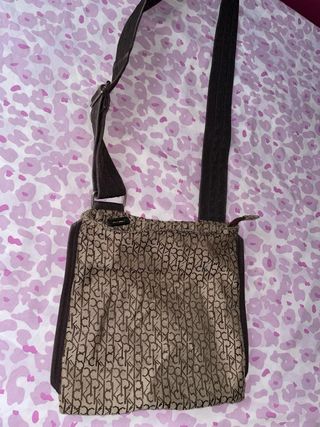 Bolso Calvin Klein Marrón Monogram
