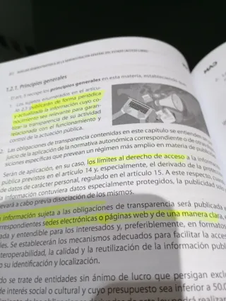 Temario auxiliar administrativo volumen 1