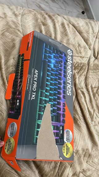 SteelSeries Apex Pro TKL Teclado Mecánico