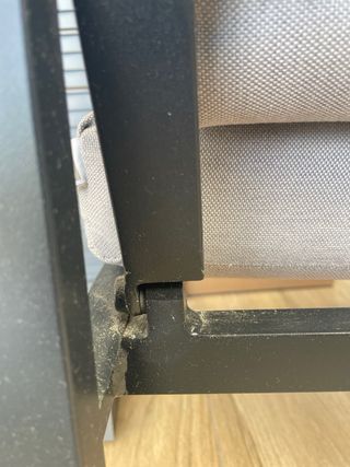 Conjunto de Muebles de Jardín, esta bien ,usandolo