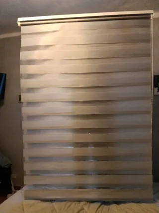 Estor enrollable gris Ancho-1'20 Largo-1'70