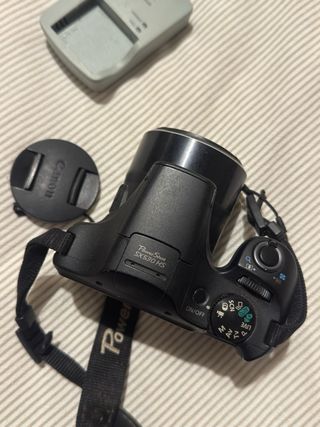 Canon EOS 1100D