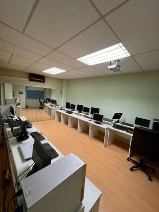 Local comercial en venta en Casagemes - Canyadó en Badalona