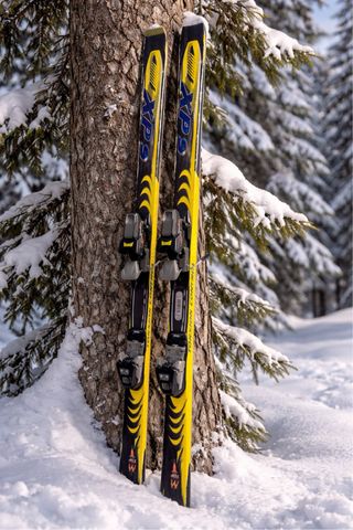 Esquís XP6 HEAD con fijaciones