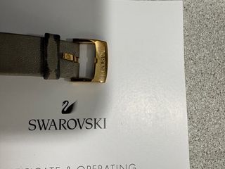 Reloj Swarovski Beige y Dorado