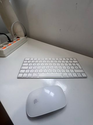 iMac 27 2018 Nuevo de fabrica caja teclado y raton