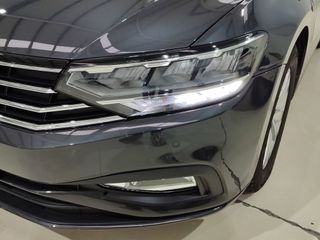 VOLKSWAGEN Passat Variant Business 2.0 TDI DSG