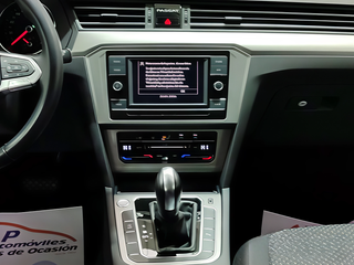 VOLKSWAGEN Passat Variant Business 2.0 TDI DSG