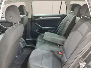 VOLKSWAGEN Passat Variant Business 2.0 TDI DSG