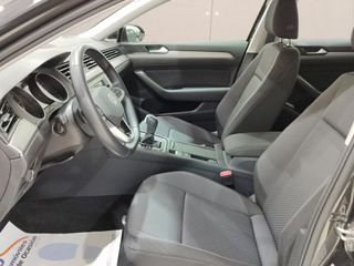 VOLKSWAGEN Passat Variant Business 2.0 TDI DSG