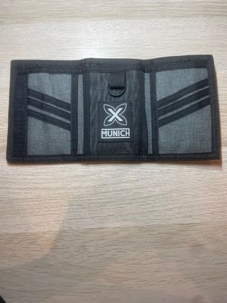 Cartera Munich Gris