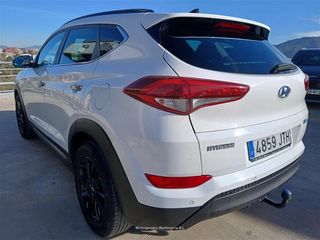 HYUNDAI TUCSON 1,7 CRDI BLUDRI CLASH SKAI 4X2