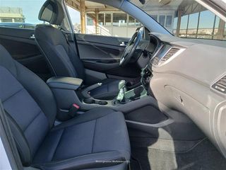 HYUNDAI TUCSON 1,7 CRDI BLUDRI CLASH SKAI 4X2