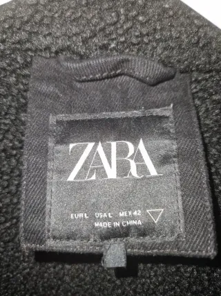 Cazadora Zara Negra