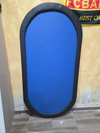 Mesa de póker ovalada azul