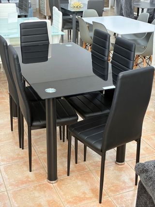 Mesa Comedor Negra + 6 Sillas Piel