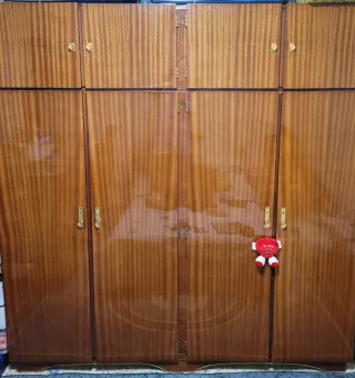 Armario con 4 puertas madera