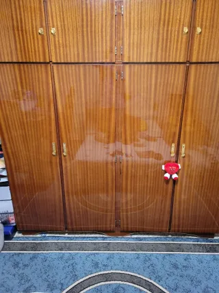 Armario con 4 puertas madera