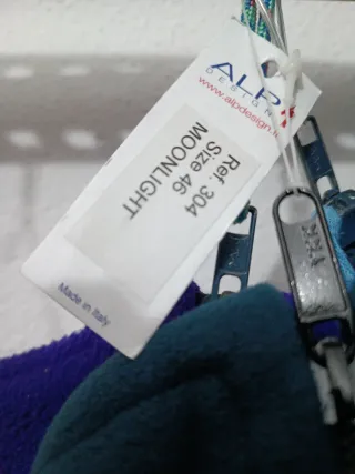 Ropa deportiva de espeleología