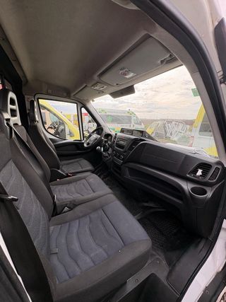 Furgoneta Iveco Daily 2017