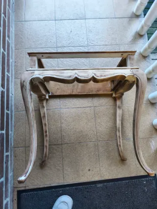 Mesitas de noche isabelinas, para restaurar