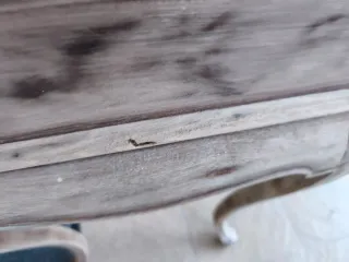 Mesitas de noche isabelinas, para restaurar